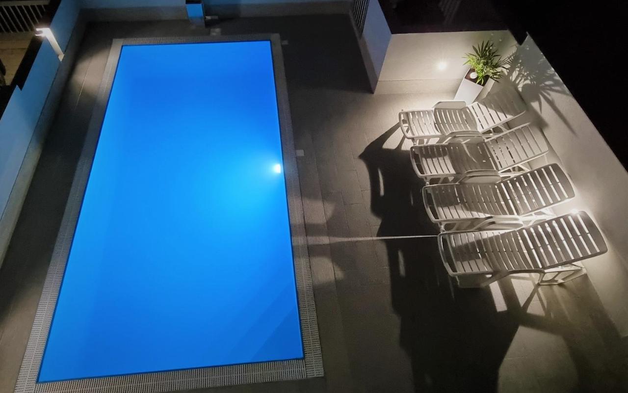 Apartments Le Mare - Pool, Sandstrand, Meerblick, W-Lan, Grill Privlaka  Kültér fotó