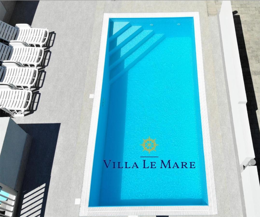 Apartments Le Mare - Pool, Sandstrand, Meerblick, W-Lan, Grill Privlaka  Kültér fotó