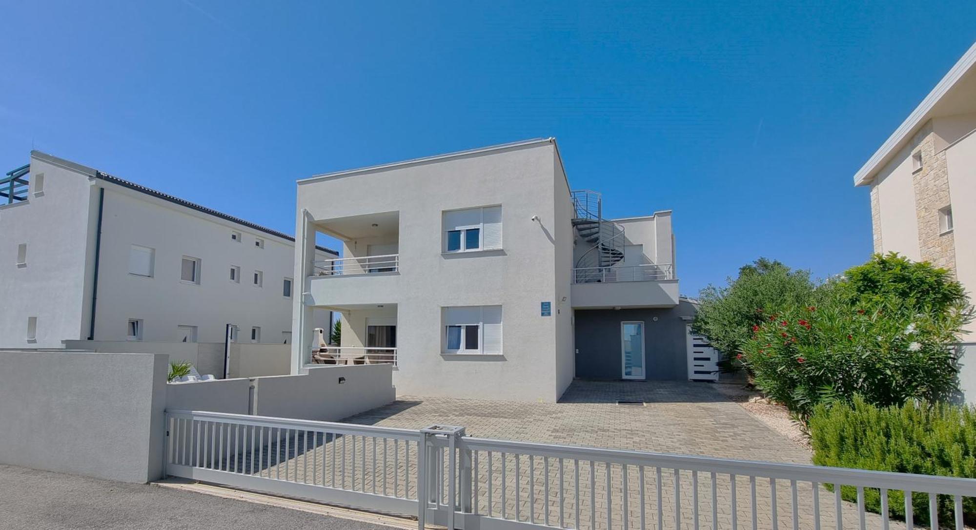 Apartments Le Mare - Pool, Sandstrand, Meerblick, W-Lan, Grill Privlaka  Kültér fotó